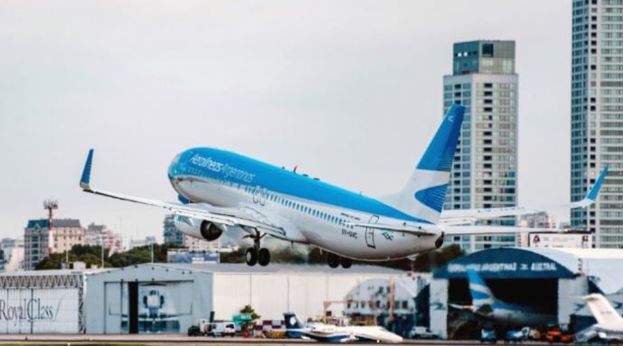 El Gobierno restringe los viajes de funcionarios para "racionalizar" el gasto público | Nacionales