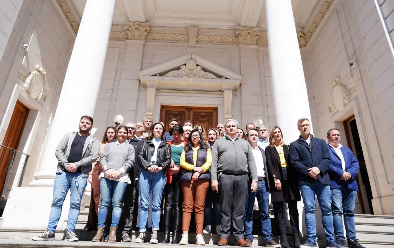 "Es tiempo de construir un nuevo camino que se sustente en el diálogo y la convivencia política" | Legislativas