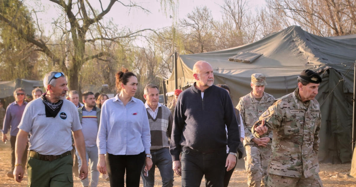 Incendios: Por pedido de Perotti vuelve el Ejército al Comando de Alvear | Noticias