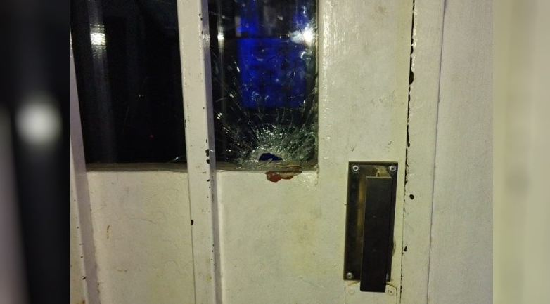 Atacan a tiros la sede de la municipalidad de Villa Gobernador Gálvez | Noticias