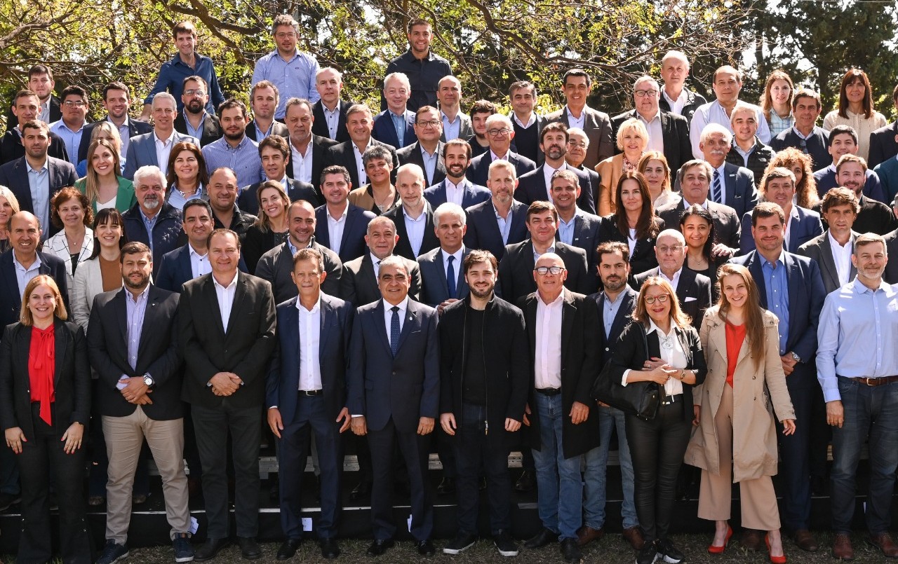 Dirigentes de Santa Fe junto a Rodríguez Larreta en el lanzamiento de “Prepararse para gobernar: un país federal” | Noticias