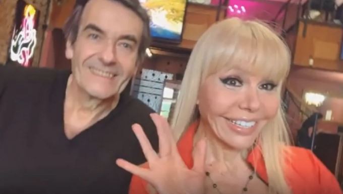 Adriana Aguirre y Ricardo García sufrieron un grave accidente: volcaron con su auto en la Ruta 2 | Espectaculos