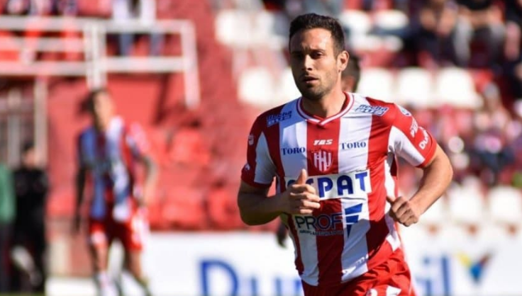 Claudio Corvalán está desgarrado y se perderá varios partidos | Deportes