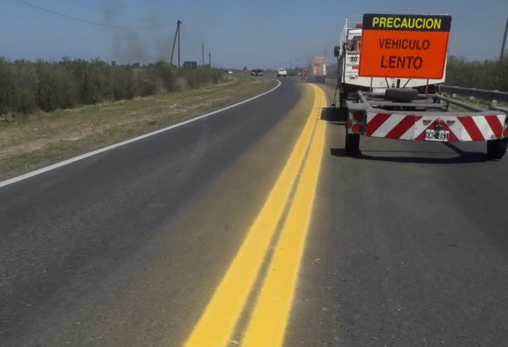 Demarcación horizontal en la RN 11 entre Sauce Viejo y Barrancas | Información General