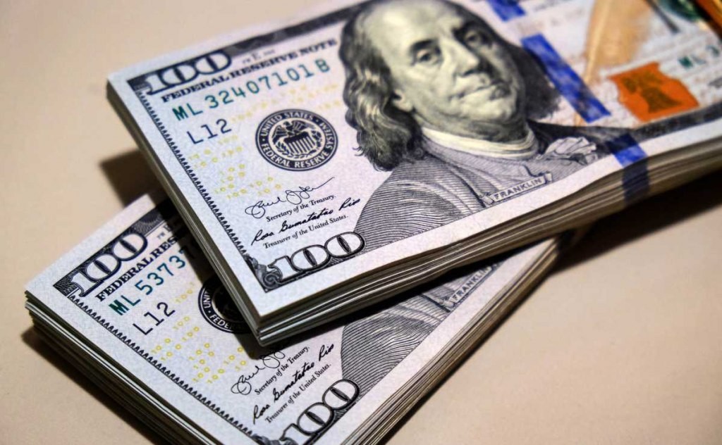 El dólar blue bajó a $285 y el Banco Central compró otros US$ 340 millones | Nacionales