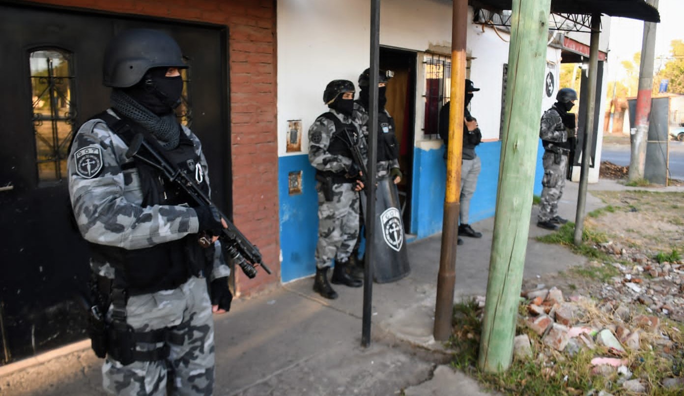 Golpe a Los Monos: Más de 50 allanamientos al Clan Cantero | Noticias