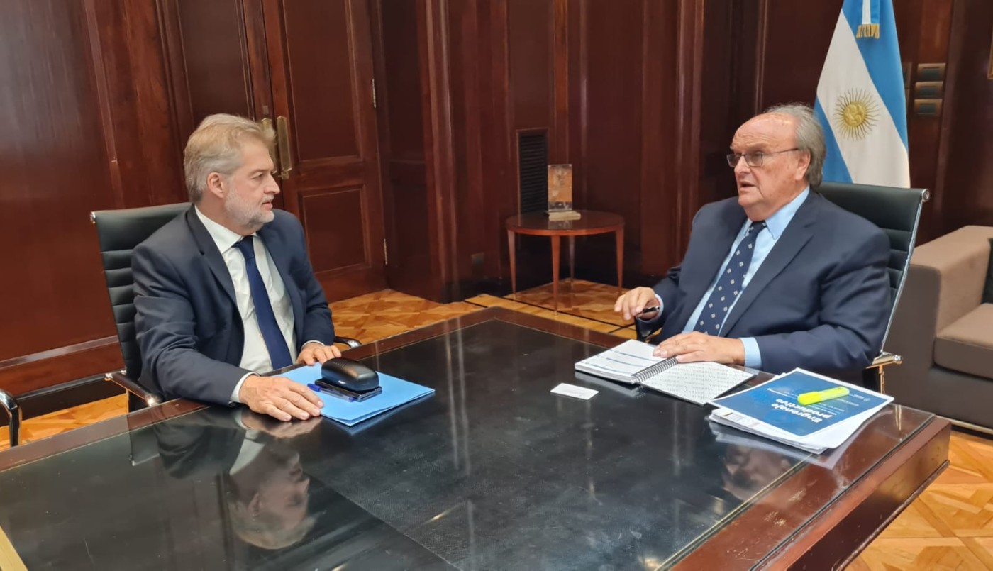 Mirabella se reunió con Mendiguren para impulsar la Ley para fortalecer la industria de maquinaria agrícola | Legislativas