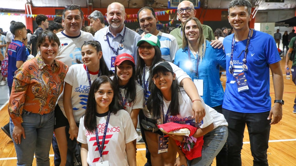 Omar Perotti encabezó el acto de apertura de la final de los Juegos Santafesinos 2022 | Deportes