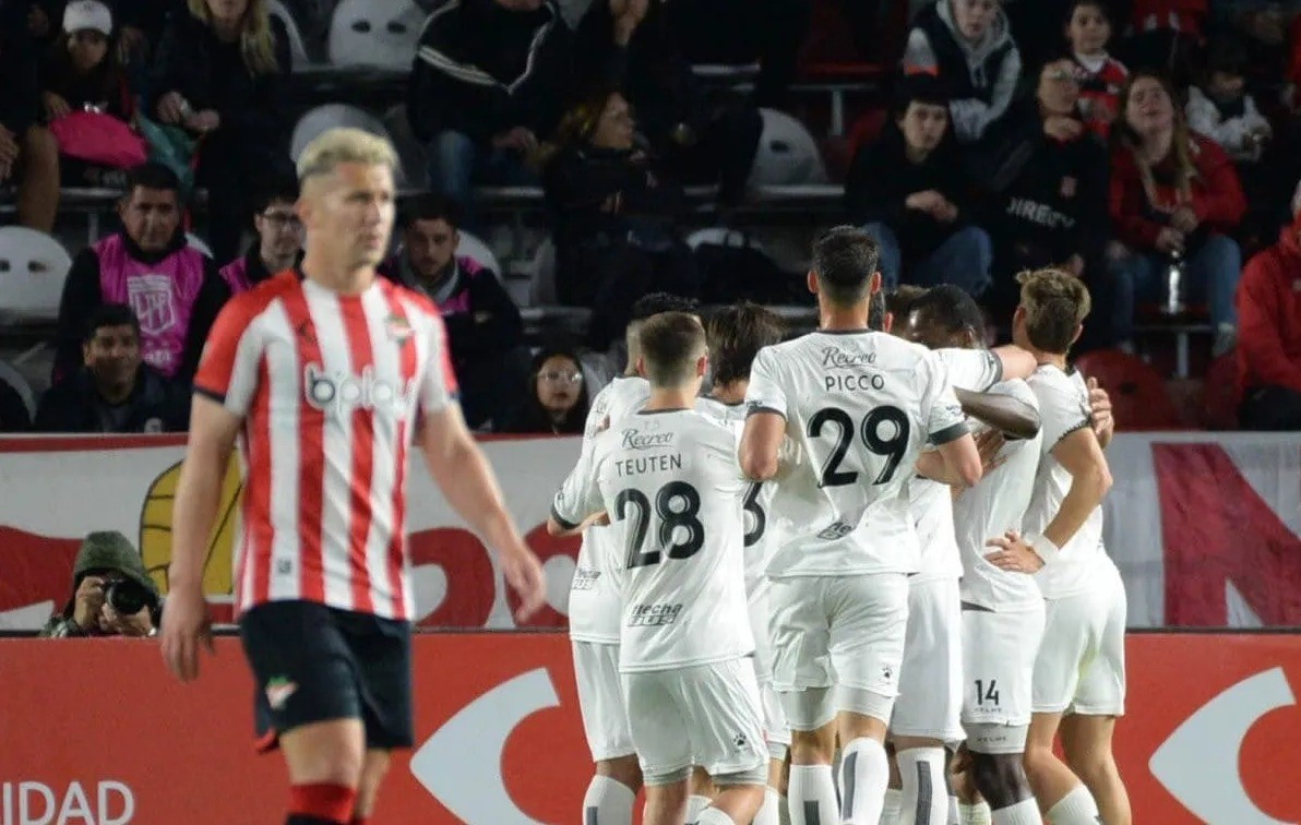 En el debut de Saralegui, Colón goleó a Estudiantes | Deportes