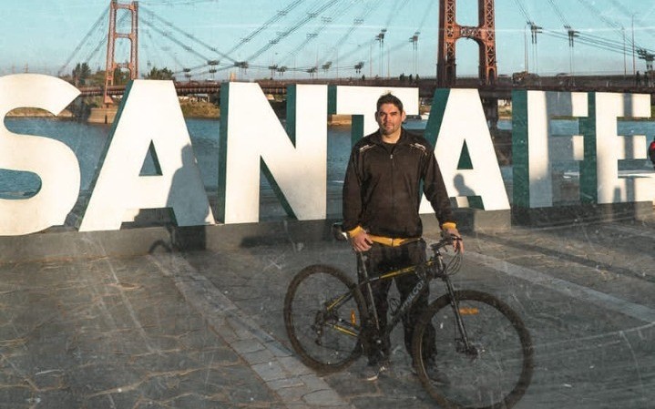 Ariel y su travesía a San Justo en bici | Juntos y solidarios