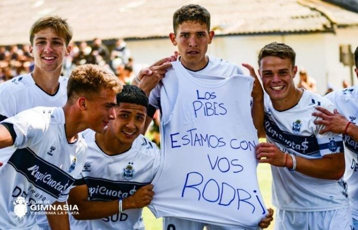 Un jugador de la Reserva de Gimnasia intentó quitarse la vida y lo salvó su padre: el mensaje de sus compañeros | Deportes