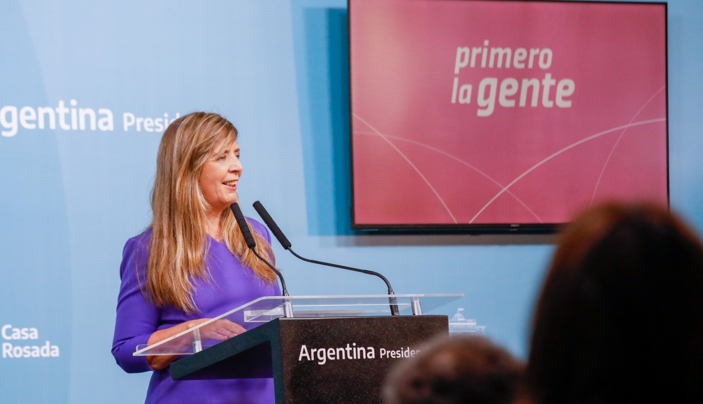 Cerruti: "El dólar blue sube y baja, no es una preocupación del Gobierno" | Nacionales