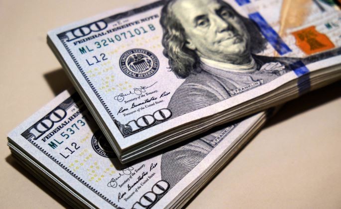El dólar blue siguió en alza y cerró a $291 | Nacionales