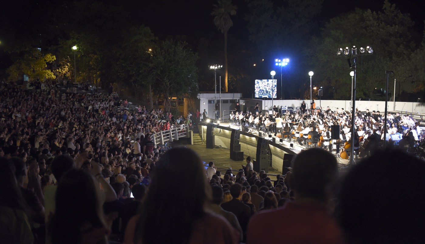2000 personas disfrutaron del concierto de 360 artistas en el Anfiteatro | Espectaculos