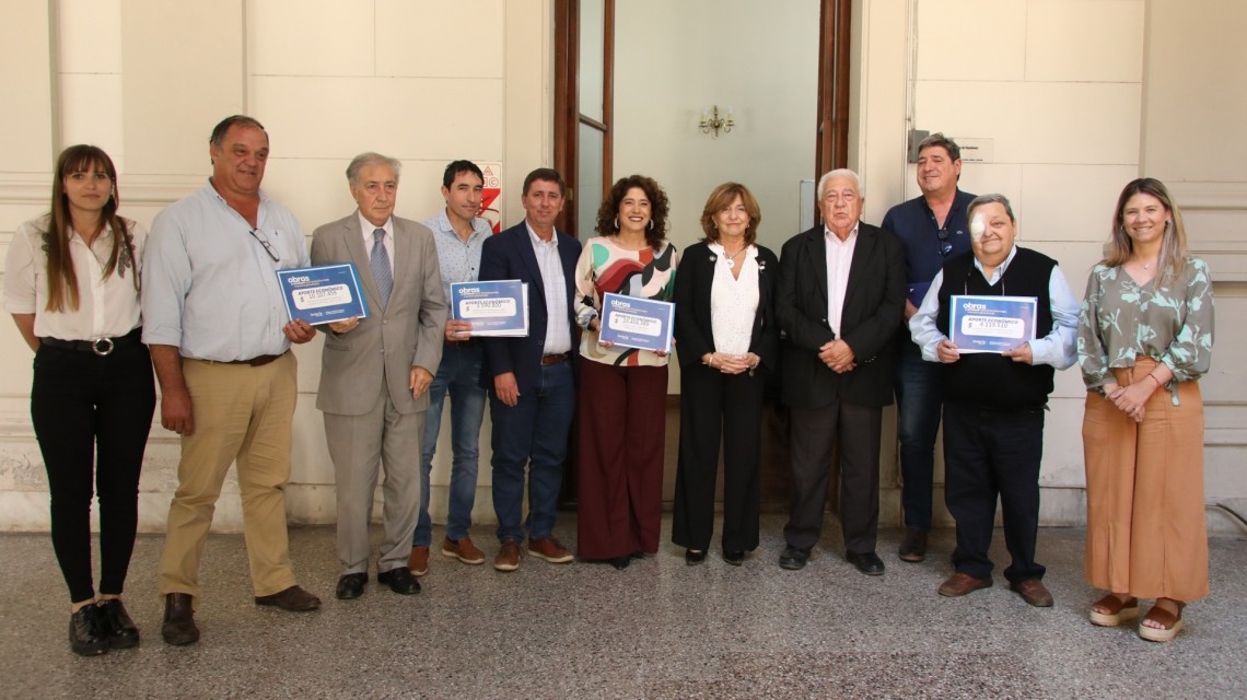 La Provincia entregó más de $40 millones para obras en Vera, Villa Minetti, Sa Pereira y María Luisa | Noticias