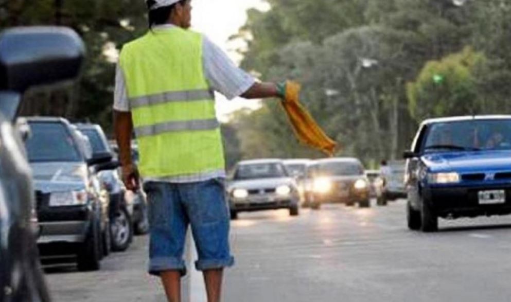 Reclaman denunciar la presencia de los "trapitos" en River: piden hasta 6 mil pesos por auto | Noticias