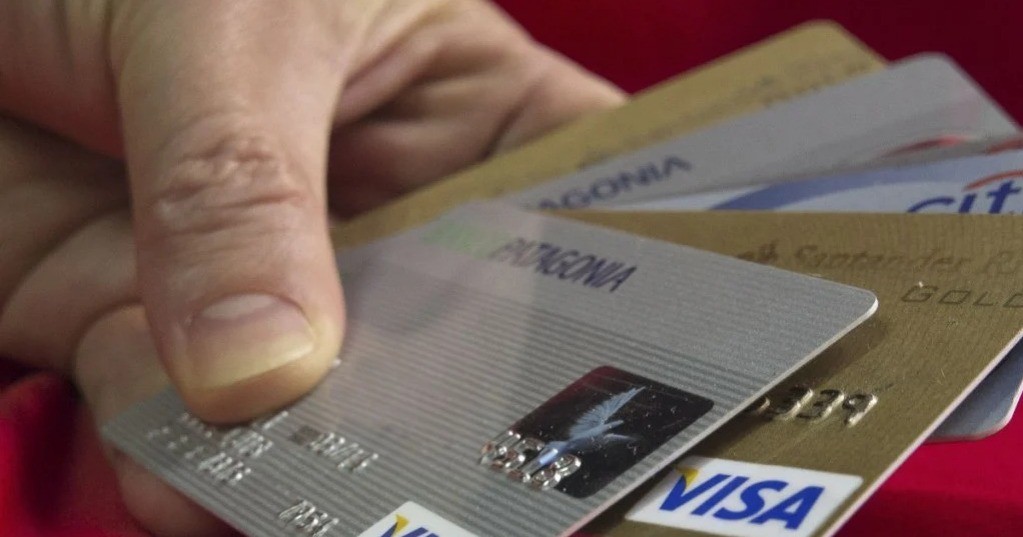 El "Dólar Qatar" se aplicará de manera retroactiva y ya caen los consumos con tarjeta | Información General
