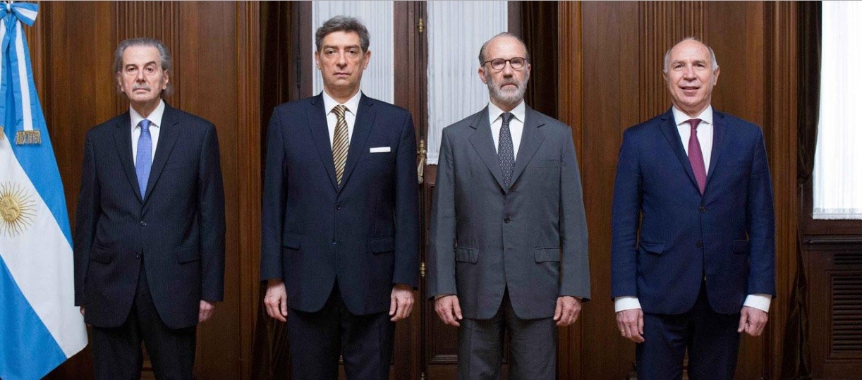 "Dictadura judicial" y "suma del poder público": acusaciones del oficialismo a la Corte Suprema | Nacionales