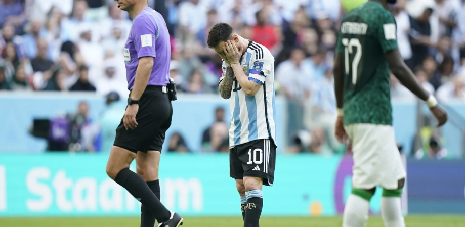 Argentina cayó inesperadamente y dejó un invicto de 36 partidos | Deportes