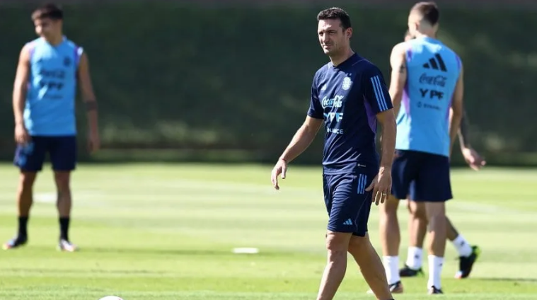 Scaloni no planea un "volantazo" aunque analiza tres cambios para el sábado | Deportes