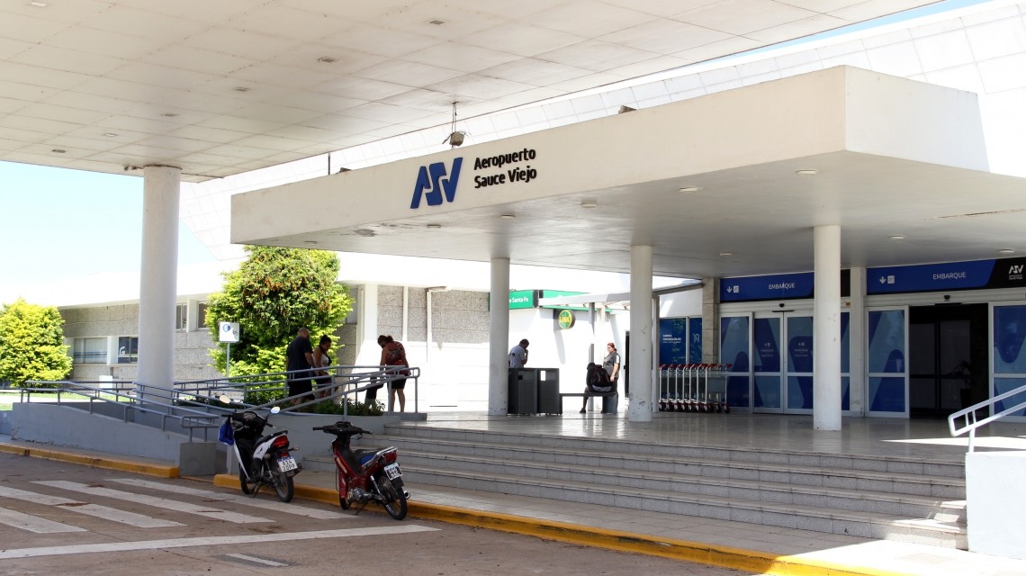 Realizarán obras en el Aeropuerto Sauce Viejo para posibilitar operaciones de vuelos internacionales | Información General