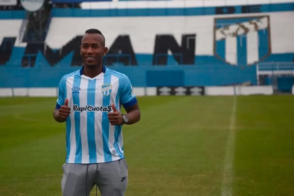 Tragedia en el fútbol argentino: murió un jugador de Atlético Tucumán luego de un entrenamiento | Deportes