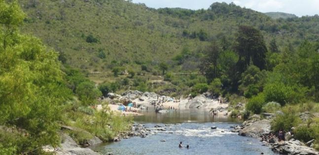 Córdoba: Prohíben en un pueblo la música en volumen alto para escuchar el sonido del agua y el canto de los pájaros | Nacionales