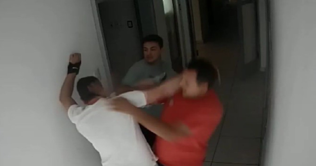 Familiares de un paciente golpearon ferozmente a un médico | Buen Santa Fe