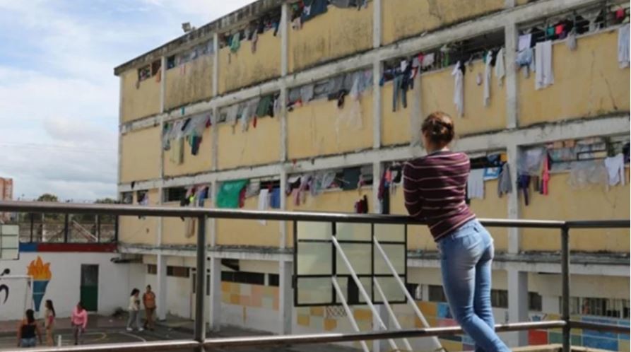 Denuncian 70 casos de gastroenteritis en cárcel de mujeres de Rosario por falta de agua | Noticias