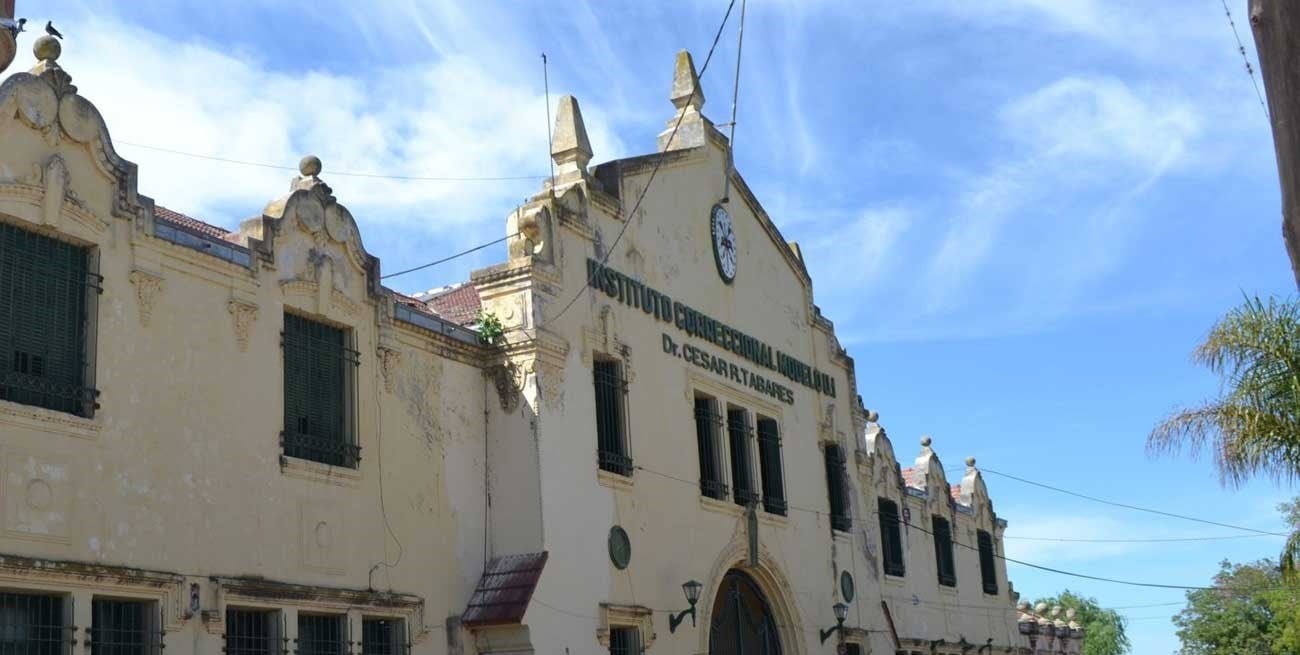 Un preso apuñaló y mató a otro en la cárcel de Coronda | Policiales