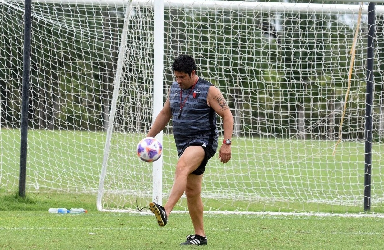 De mayor a menor, la curva descendente de Saralegui en Colón | Deportes