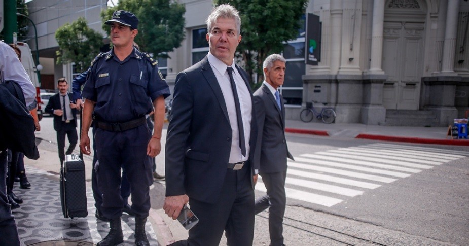 Tras las condenas por el caso Báez Sosa, Burlando confirmó su candidatura como gobernador bonarense | Nacionales