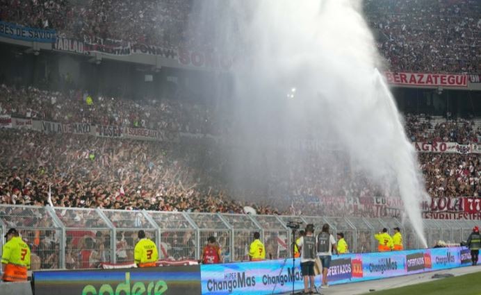 Iniciaron una investigación contra River por exceso de público en el Monumental | Deportes