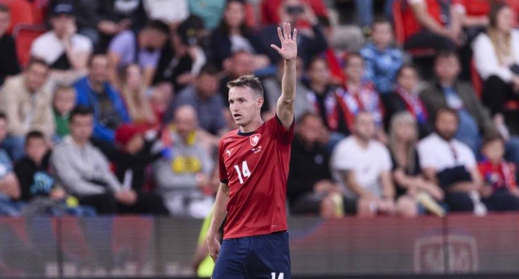 "No quiero esconderme más": emotivo video de un futbolista checo para anunciar que es homosexual | Igualdad y Género