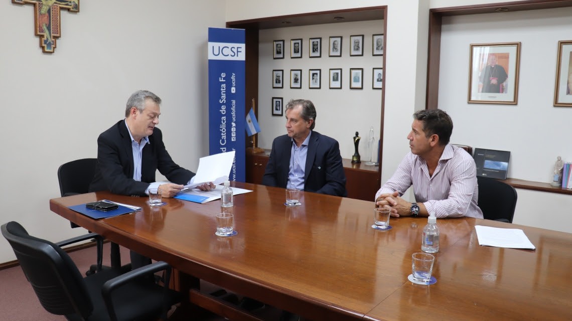 El Ministerio de Desarrollo Social firmó un convenio de colaboración con la Universidad Católica de Santa Fe | Noticias