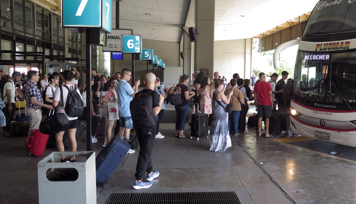 Más de 900 mil personas se movilizarán hacia destinos turísticos en los feriados de carnaval | Nacionales