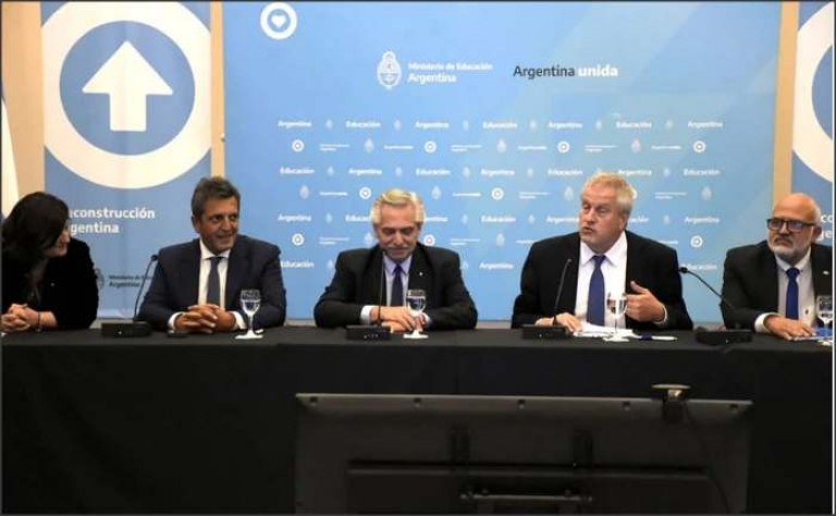 El Gobierno acordó con los docentes nacionales un aumento del 43,9% en el primer cuatrimestre | Nacionales