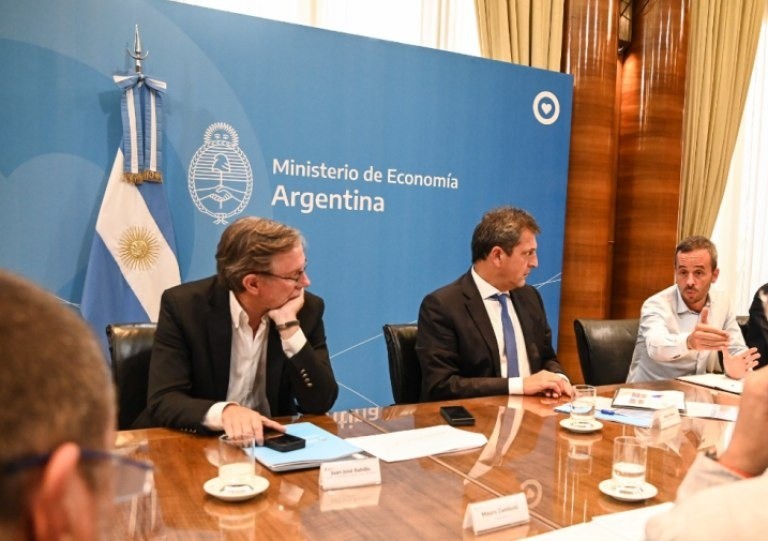 "No está en agenda": El Gobierno descartó implementar un nuevo dólar soja | Nacionales