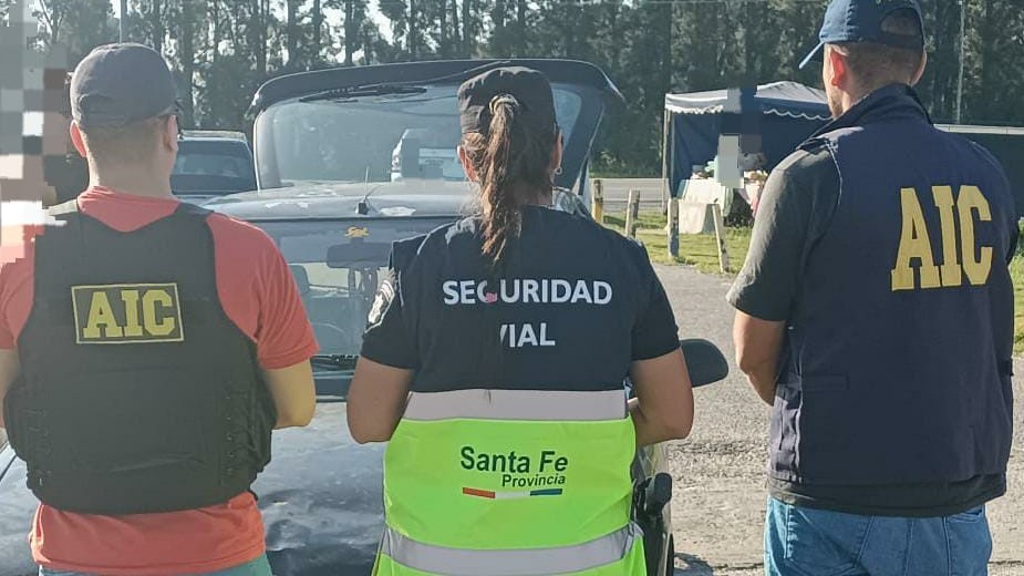 La Agencia de Investigación Criminal secuestró 10 celulares en el ingreso a la cárcel de Piñero | Noticias