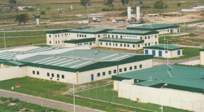 Balaceras y narcomenudeo: Allanan las cárceles de Ezeiza, Marcos Paz y Rawson | Policiales