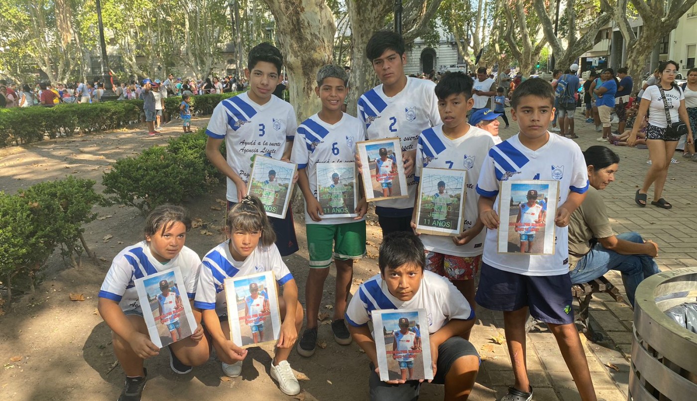 Familiares, allegados y vecinos del niño asesinado en Rosario marchan para reclamar justicia | Noticias