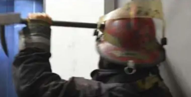 Un ascensor cayó del quinto piso de un edificio en Mendoza: dos jóvenes resultaron heridos | Nacionales