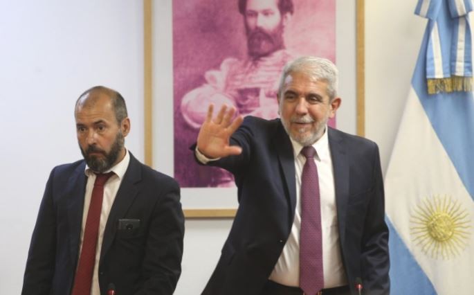 Aníbal Fernández volvió a apuntarle a Cristina Kirchner y se preguntó "cuántas horas trabaja" Máximo Kirchner | Nacionales