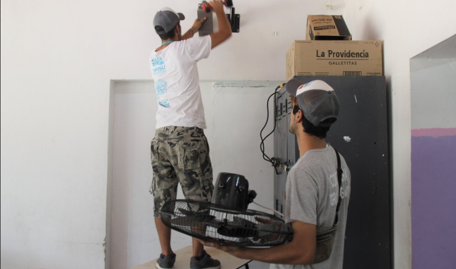 "Equipos de última tecnología": así anunció un intendente la colocación de ventiladores en escuelas | Nacionales