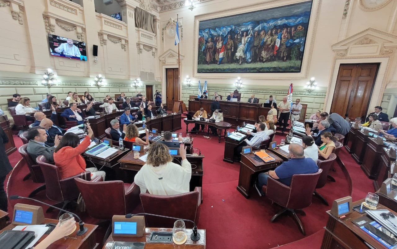 "Las diputadas exigimos el envío de pliegos de mujeres para la renovación de autoridades del MPA y el SPPDP" | Legislativas