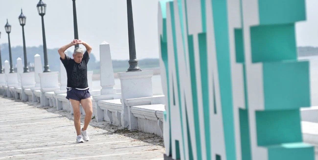 Sigue el calor sofocante en la ciudad | Información General