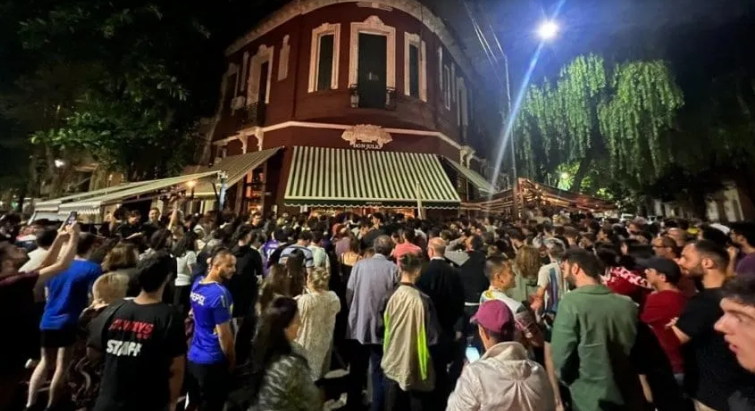 Messi fue a comer a una parrilla de Palermo y desató una revolución | Deportes