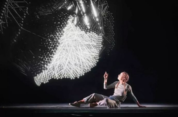 SH4D0W, la primera obra de teatro protagonizada por una inteligencia artificial | Espectaculos