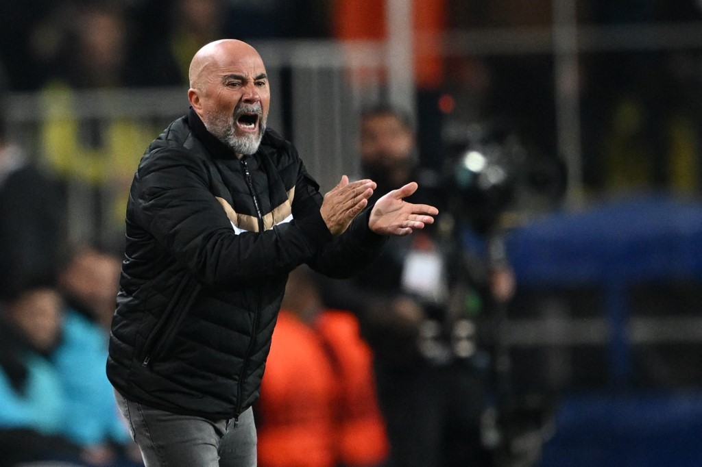 "Al borde de las plazas de descenso", Sevilla despidió a Sampaoli | Deportes
