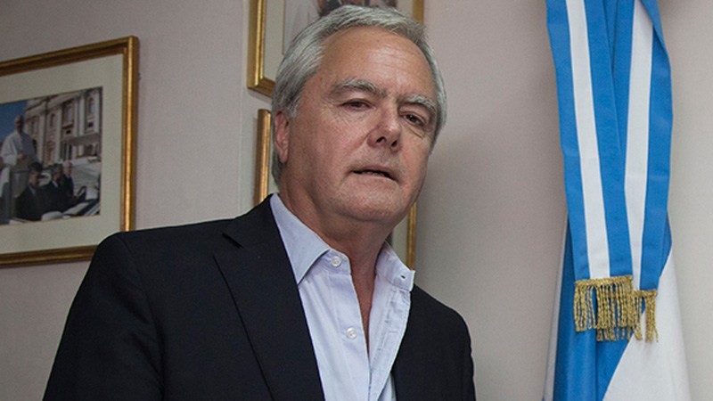 Pinedo: "Hay que crear una nueva moneda, porque la que tenemos es una basura" | Nacionales